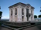 El Pabellón del Hermitage en los Jardines Inferiores