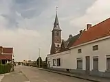 Hertsberge, la torre de la iglesia (Sint Janskerk) en la calle
