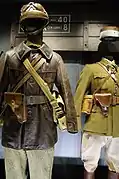 Uniformes de Húsar motorista de 1940 (71 GRDI) y teniente 2º Húsard Francia 1940.