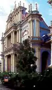 Iglesia Nuestra Sra. de la Viña de Salta. El arquitecto Nóe Macchi conde di Cellere arriba a nuestro pais con los auspicios de su tío Dr. Vicenzo Macchi, cardenal decano del Sacro colegio de la Curia Romana, Tesorero de la Cámara Apostólica, diplomático, conde palatino, conde romana, conde di Cellere, etc., quien en friso de la fachada de la Catedral Santa Margherita de Montefiascone de Capodimonte (Viterbo), ostenta una leyenda cincelada en piedra e inscripta en lengua latina: " ....Vicentius Cardinales Macchi ....MDCCCXI".-