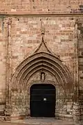 Pórtico de la iglesia de Nuestra Señora del Hortal.