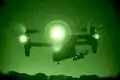 Un V-22 Osprey durante un entrenamiento nocturno