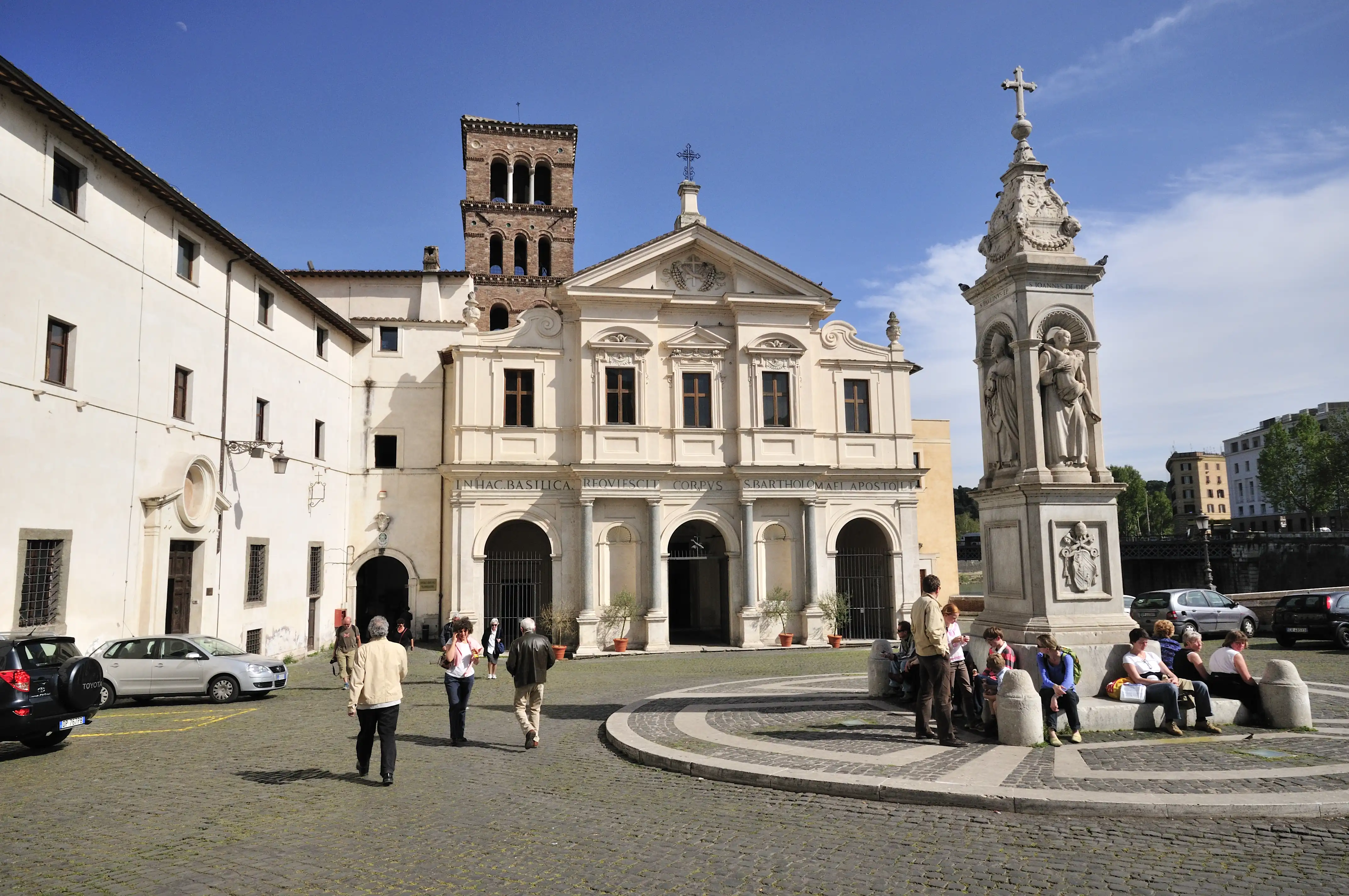 San_Bartolomeo_all'isola_September_2015-1