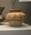 Jarra con decoración pintada, Halaf Tardío (c. 5600-5200 a. C.). Chagar Bazar. Museo Británico.