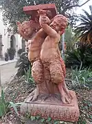 Estatua de sátiros