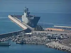 El L-61 anclado en Málaga en 2021
