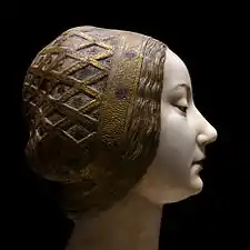 Busto presunto de Isabel de Aragón.