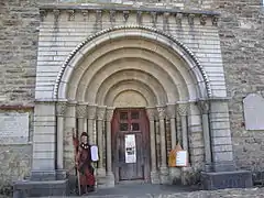 Arcos de la entrada.