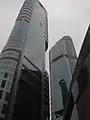 Langham Place Hotel y Langham Place Tower de cerca