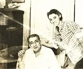 Tania Díaz Castro junto a José Lezama Lima