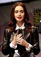 Lily Collins, actriz nacida el 18 de marzo de 1989.