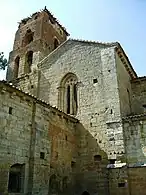 Torre y testero meridional del transepto de la iglesia