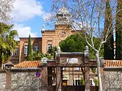asilo de ancianos San Luis Gonzaga, en el n.º 49