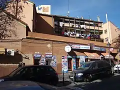 Corrala con vuelta a las calles del Espino y Mesón de Paredes.