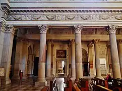 Columnata de las naves laterales