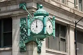 El Gran Reloj de N State y Washington