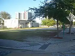 Edificio J & S