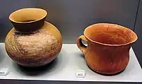 Cuencos monocromos de Sesklo. Neolítico Antiguo (6500-5800 a.C.). Museo Arqueológico de Atenas.