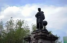 Monumento a Colón, plaza de Buenavista, Ciudad de México.