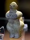 Diosa madre de Tell es-Sawwan, Irak, 6000-5800 a. C. Museo de Irak.