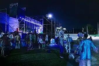 Detrás de escena antes de actuar en el Velódromo Municipal