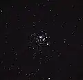 El joyero a través de un pequeño telescopio