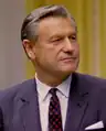 Gobernador Nelson Rockefeller de Nueva York.