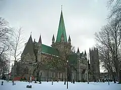 La catedral en la actualidad, con la nave y las torres reconstruidas.