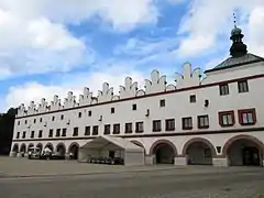 Hilera de casas renacentistas en Nové Město nad Metují