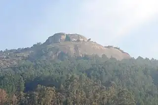 El castillo de Cans, a 358 m de altitud.
