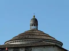 Cúpula rematada por una linterna