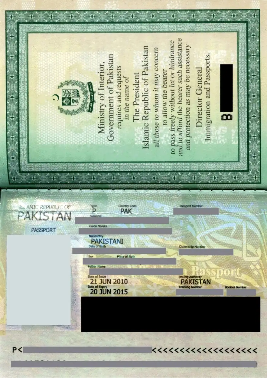 Pakistan Passport.jpg