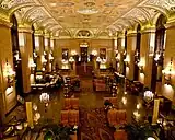 Vestíbulo de Palmer House; Se han ubicado tres hoteles Palmer House en State Street en Chicago