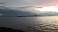 Posadas vista desde la Playa San José, Encarnación, en la larga frontera entre Argentina y Paraguay.