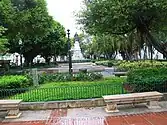 Plaza Luis Muñoz Rivera mirando hacia el este.