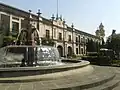 Fuente frente al Palacio Legislativo, febrero de 2014.