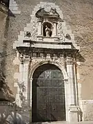 Puerta lateral.