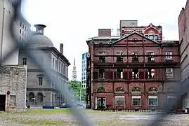 La fachada existente del edificio del Banco Nacional de Providence frente a Weybosset St.