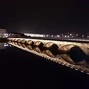 El puente de noche