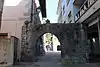 Arcos de entrada de la villa