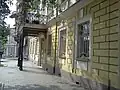 El embajador reside en la Wul. Jaroslawiu Wal.