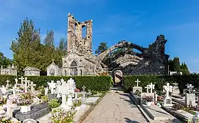 Ruinas de la iglesia de Santa Mariña de Dozo.