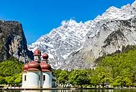 San Bartolomé y la pared este del Watzmann.