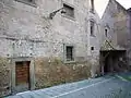 Opus listatum en los muros del convento, ahora llamada Santa Dorotea.