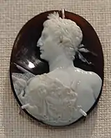 Otro camafeo romano de Augusto con la égida, Museo Metropolitano de Arte, Nueva York.