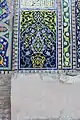 Detalle en el borde de un iwan de la madraza.