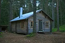 El refugio de Tärnättholmarna.
