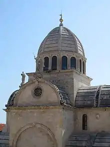 Cúpula y tejados.
