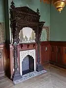 Chimenea de estilo persa.