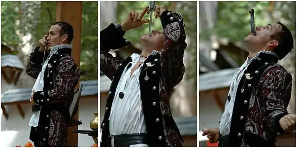 Johnny Fox tragando una espada en el Maryland Renaissence Festival en 2006.
